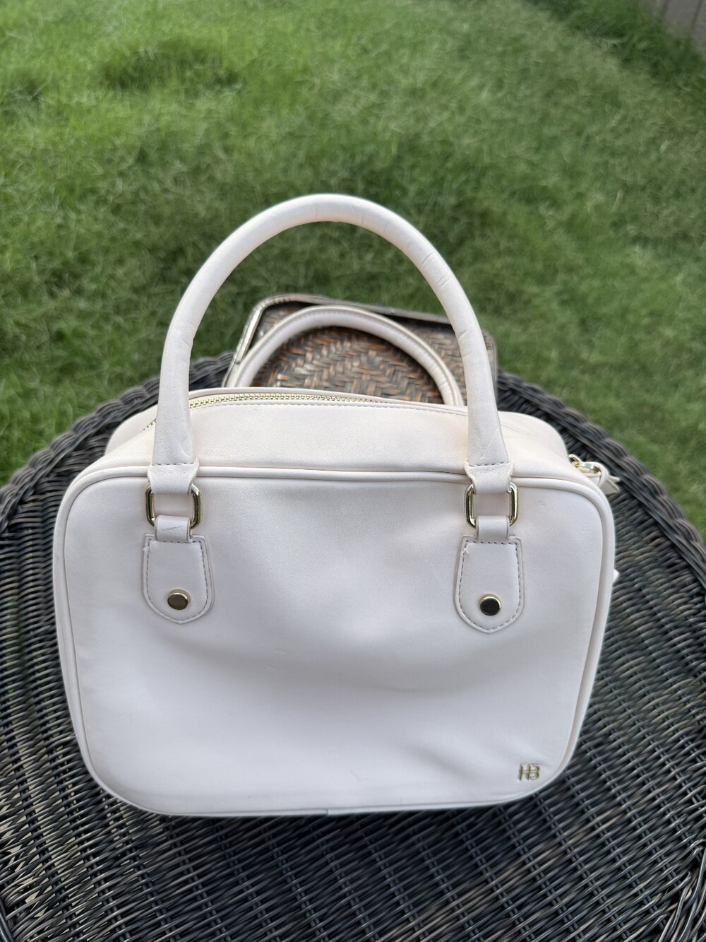 Hudson + Bleecker Voyager Toiletry Bag - Ecru